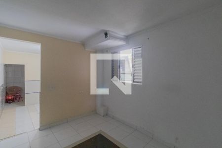 Quarto 2 de casa para alugar com 2 quartos, 60m² em Burgo Paulista, São Paulo