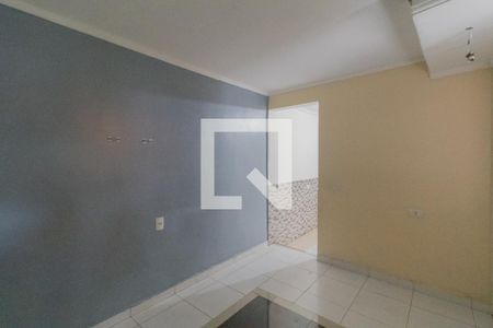 Quarto 2 de casa para alugar com 2 quartos, 60m² em Burgo Paulista, São Paulo