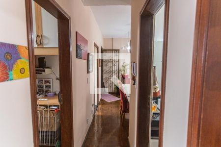 Corredor de apartamento à venda com 3 quartos, 60m² em Floresta, Belo Horizonte