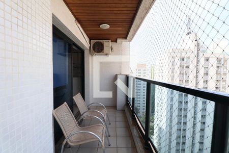 Varanda de apartamento para alugar com 2 quartos, 65m² em Centro, Guarujá