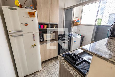 Cozinha de apartamento à venda com 2 quartos, 78m² em Ouro Preto, Belo Horizonte