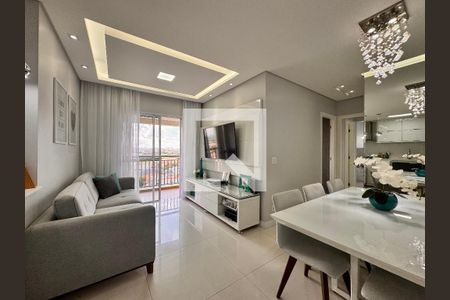 Sala de apartamento à venda com 2 quartos, 66m² em Vila América, Santo André