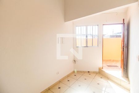 Sala  de casa para alugar com 1 quarto, 29m² em Jardim Cibele, Carapicuíba