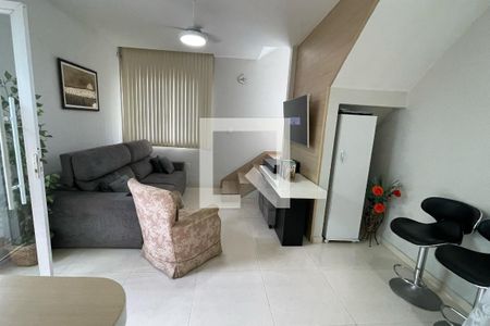 Sala de casa para alugar com 3 quartos, 120m² em Parque Paulicéia, Duque de Caxias