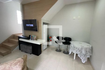 Sala de casa para alugar com 3 quartos, 120m² em Parque Paulicéia, Duque de Caxias