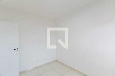 Quarto 1 de apartamento para alugar com 2 quartos, 48m² em Parque Sao Rafael, São Paulo