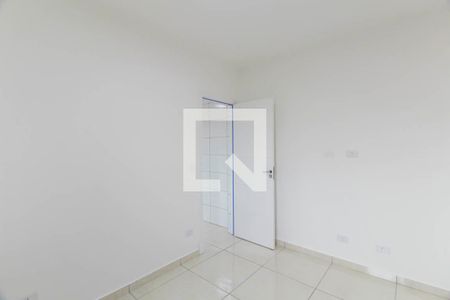 Quarto 1 de apartamento para alugar com 2 quartos, 48m² em Parque Sao Rafael, São Paulo