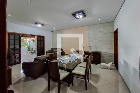 Sala de casa à venda com 3 quartos, 156m² em Vila Monumento, São Paulo