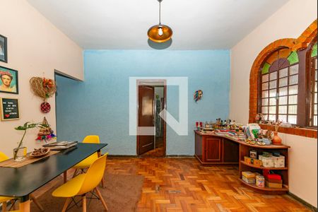 Sala de casa para alugar com 3 quartos, 300m² em Madre Gertrudes, Belo Horizonte