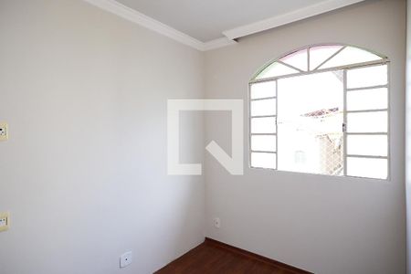 Quarto 2 de apartamento para alugar com 2 quartos, 72m² em Sagrada Família, Belo Horizonte