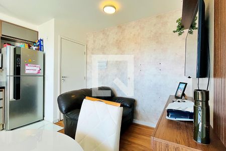 Sala de apartamento à venda com 2 quartos, 42m² em Vila Rosalia, Guarulhos