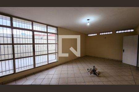 Sala de casa à venda com 4 quartos, 251m² em Vila Joana, Jundiaí