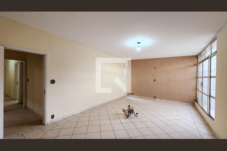 Sala de casa à venda com 4 quartos, 251m² em Vila Joana, Jundiaí