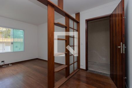 Sala de casa à venda com 3 quartos, 199m² em Vila Gustavo, São Paulo