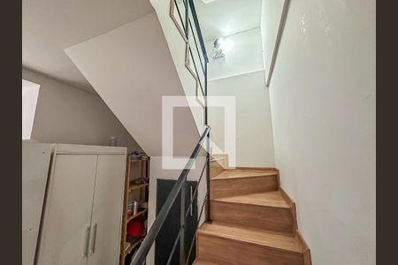 Escada de casa à venda com 9 quartos, 240m² em Botafogo, Rio de Janeiro