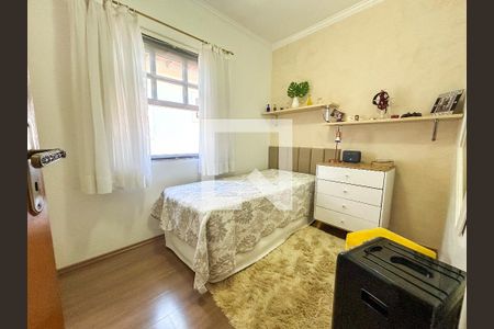 Quarto 2 de casa à venda com 3 quartos, 165m² em Vila do Castelo, São Paulo