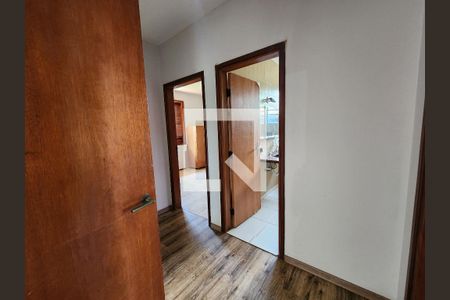 Corredor de casa à venda com 6 quartos, 690m² em Cidade Universitária, Campinas