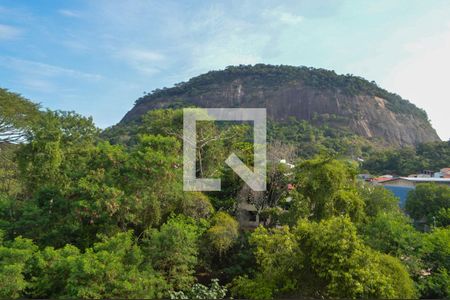 Vista Sala de apartamento à venda com 2 quartos, 47m² em Anil, Rio de Janeiro