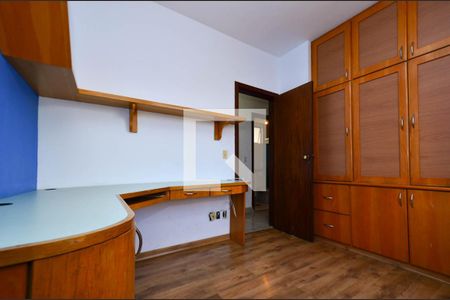 Quarto de apartamento para alugar com 2 quartos, 80m² em Centro, Belo Horizonte