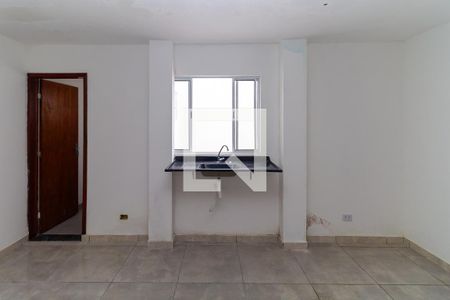 Cozinha de kitnet/studio para alugar com 1 quarto, 27m² em Vila Cleonice, São Paulo