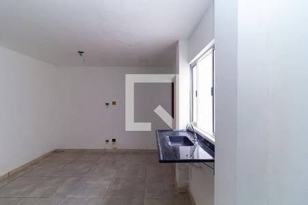 Cozinha de kitnet/studio para alugar com 1 quarto, 27m² em Vila Cleonice, São Paulo