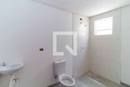 Banheiro de kitnet/studio para alugar com 1 quarto, 35m² em Vila Cleonice, São Paulo