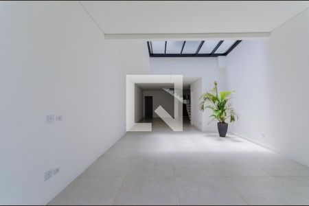 Sala de casa à venda com 3 quartos, 216m² em Liberdade, São Paulo