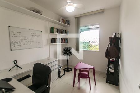 Quarto / Escritório de apartamento para alugar com 3 quartos, 70m² em Pernambués, Salvador