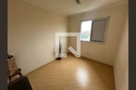 Quarto de apartamento à venda com 2 quartos, 56m² em Jardim Santa Clara, Guarulhos