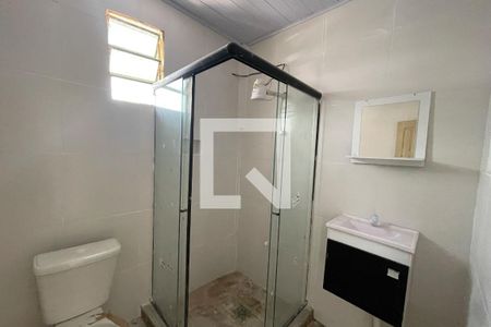 Banheiro de casa para alugar com 3 quartos, 60m² em Vila Leopoldina, Duque de Caxias