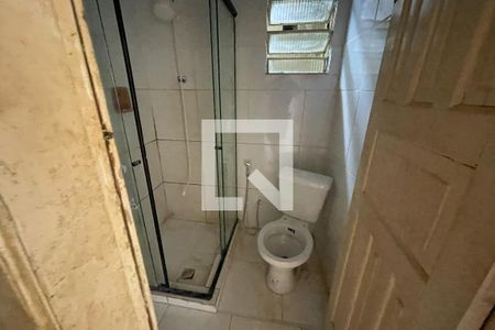 Banheiro de casa para alugar com 1 quarto, 50m² em Vila Leopoldina, Duque de Caxias