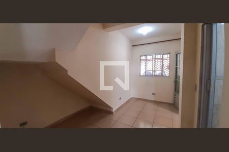 Sala de casa para alugar com 1 quarto, 70m² em Santa Maria, Osasco