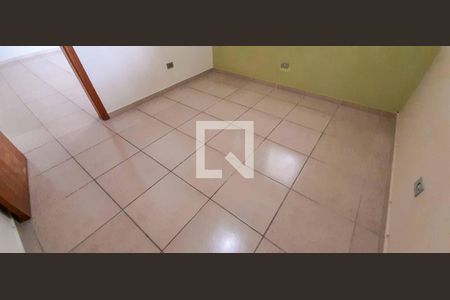 Quarto de casa para alugar com 1 quarto, 70m² em Santa Maria, Osasco