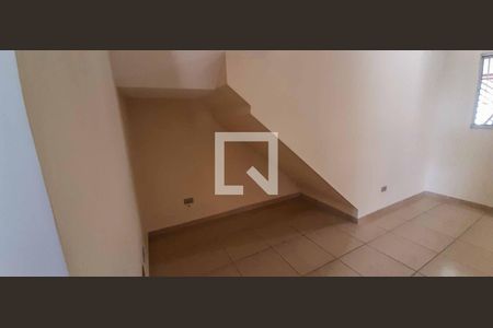 Sala de casa para alugar com 1 quarto, 70m² em Santa Maria, Osasco