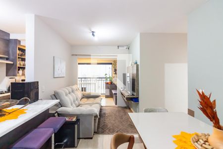 Sala  de apartamento à venda com 3 quartos, 78m² em Continental, Osasco