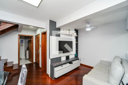 Sala de casa de condomínio à venda com 3 quartos, 108m² em Jardim Sabará, Porto Alegre