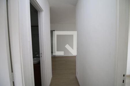 Sala - Corredor de apartamento para alugar com 3 quartos, 55m² em Irajá, Rio de Janeiro