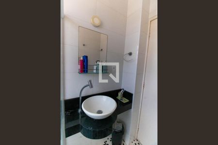 Apartamento à venda com 110m², 3 quartos e 1 vaga Apartamento à venda com 110m², 3 quartos e 1 vagaBanheiro Social 1