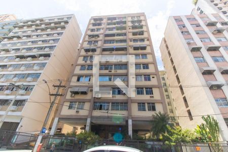 Apartamento à venda com 110m², 3 quartos e 1 vaga Apartamento à venda com 110m², 3 quartos e 1 vagaFachada