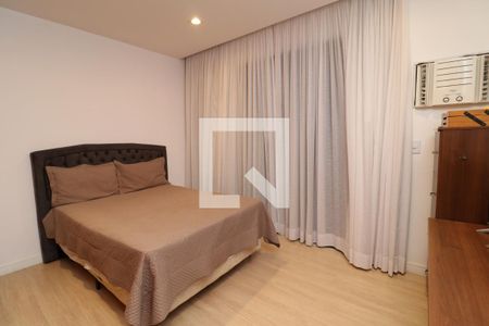 Quarto 1 de apartamento à venda com 3 quartos, 200m² em Jardim Guanabara, Rio de Janeiro