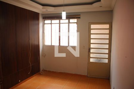 Apartamento à venda com 2 quartos, 40m² em Califórnia, Belo Horizonte