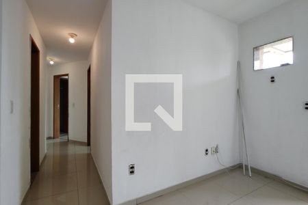 Sala de apartamento para alugar com 3 quartos, 80m² em Taquara, Rio de Janeiro