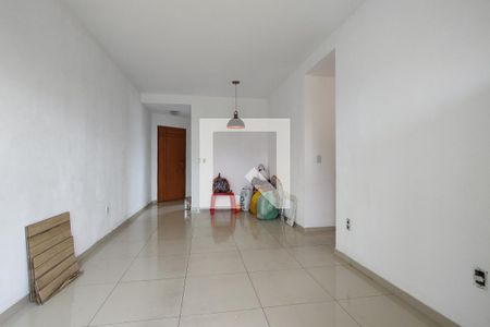 Sala de apartamento para alugar com 3 quartos, 80m² em Taquara, Rio de Janeiro