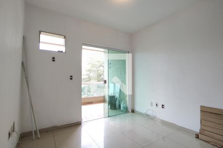 Sala de apartamento para alugar com 3 quartos, 80m² em Taquara, Rio de Janeiro