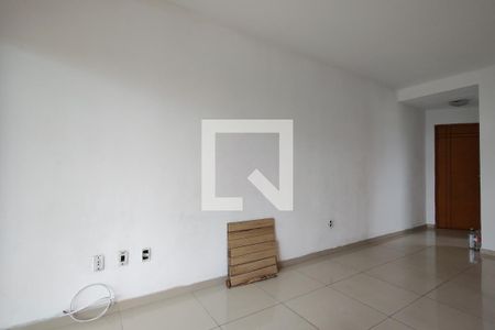 Sala de apartamento para alugar com 3 quartos, 80m² em Taquara, Rio de Janeiro