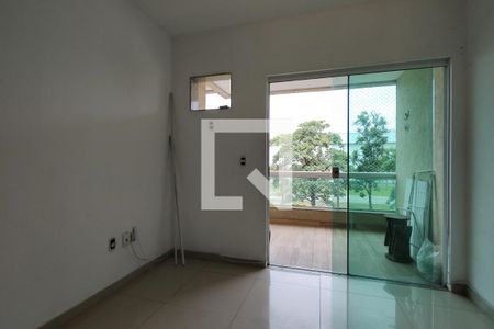 Sala de apartamento para alugar com 3 quartos, 80m² em Taquara, Rio de Janeiro