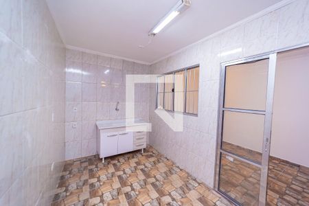 Cozinha de casa para alugar com 2 quartos, 34m² em Vila Dalila, São Paulo