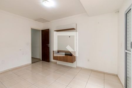 Suíte de casa para alugar com 3 quartos, 132m² em Jardim Iracema, São Paulo