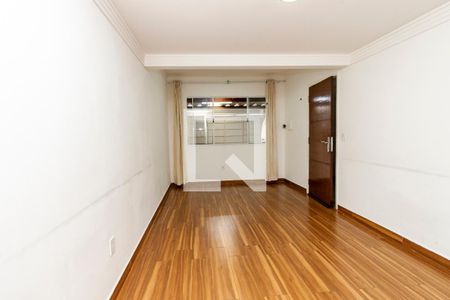 Sala de casa para alugar com 3 quartos, 132m² em Jardim Iracema, São Paulo