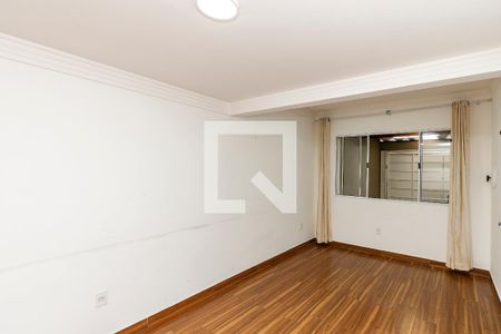 Sala de casa para alugar com 3 quartos, 132m² em Jardim Iracema, São Paulo